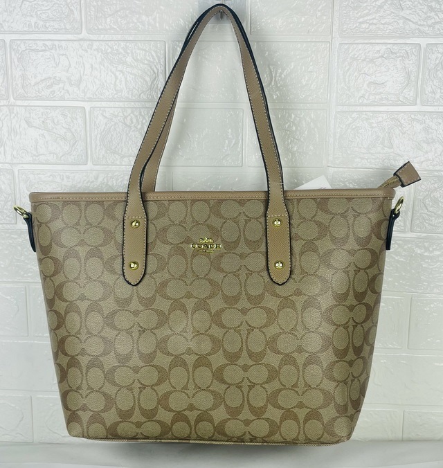 C0ACH Handbags 133